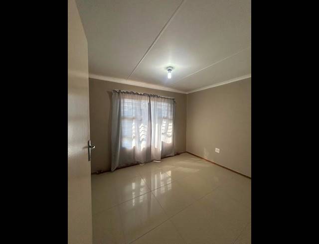 3 BEDROOM HOUSE FOR SALE IN MARBURG